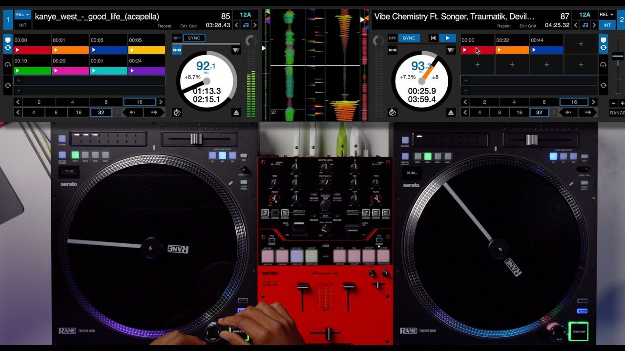 ban-dj-pioneer-djm-s5-gia-bao-nhieu