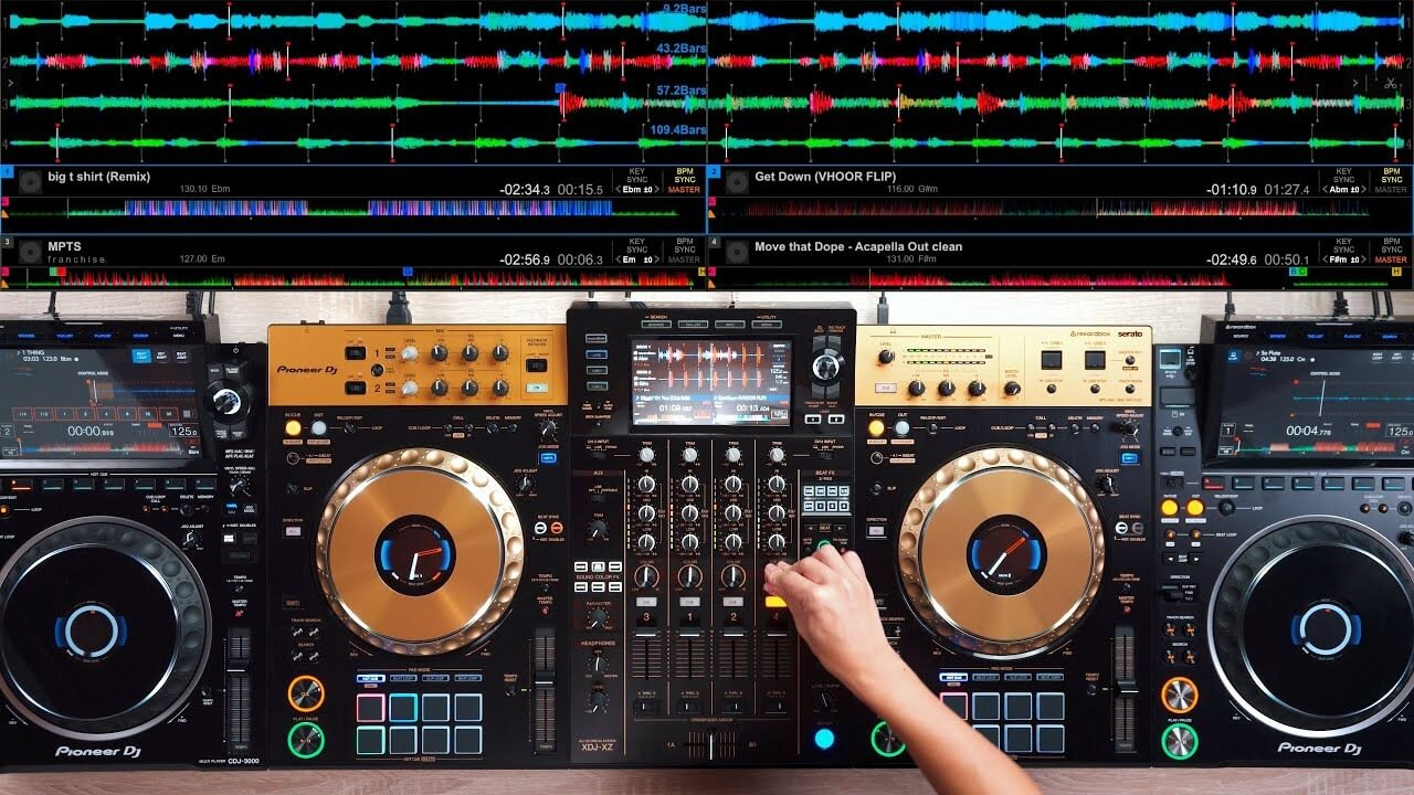 cac-loai-ban-dj-pho-bien