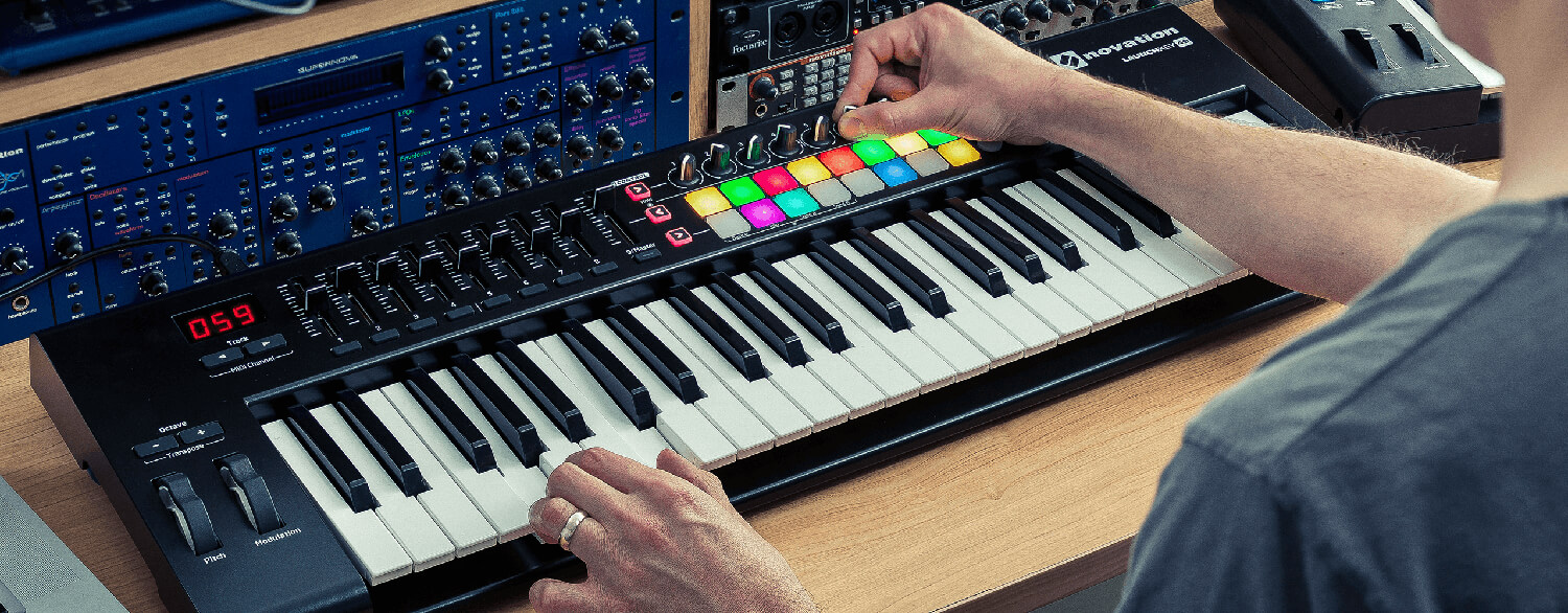 launchkey-49-mk2-chinh-hang