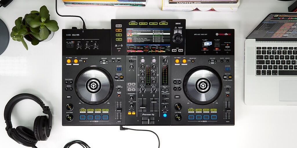 ddj-800-vs-xdj-rr-chinh-hang