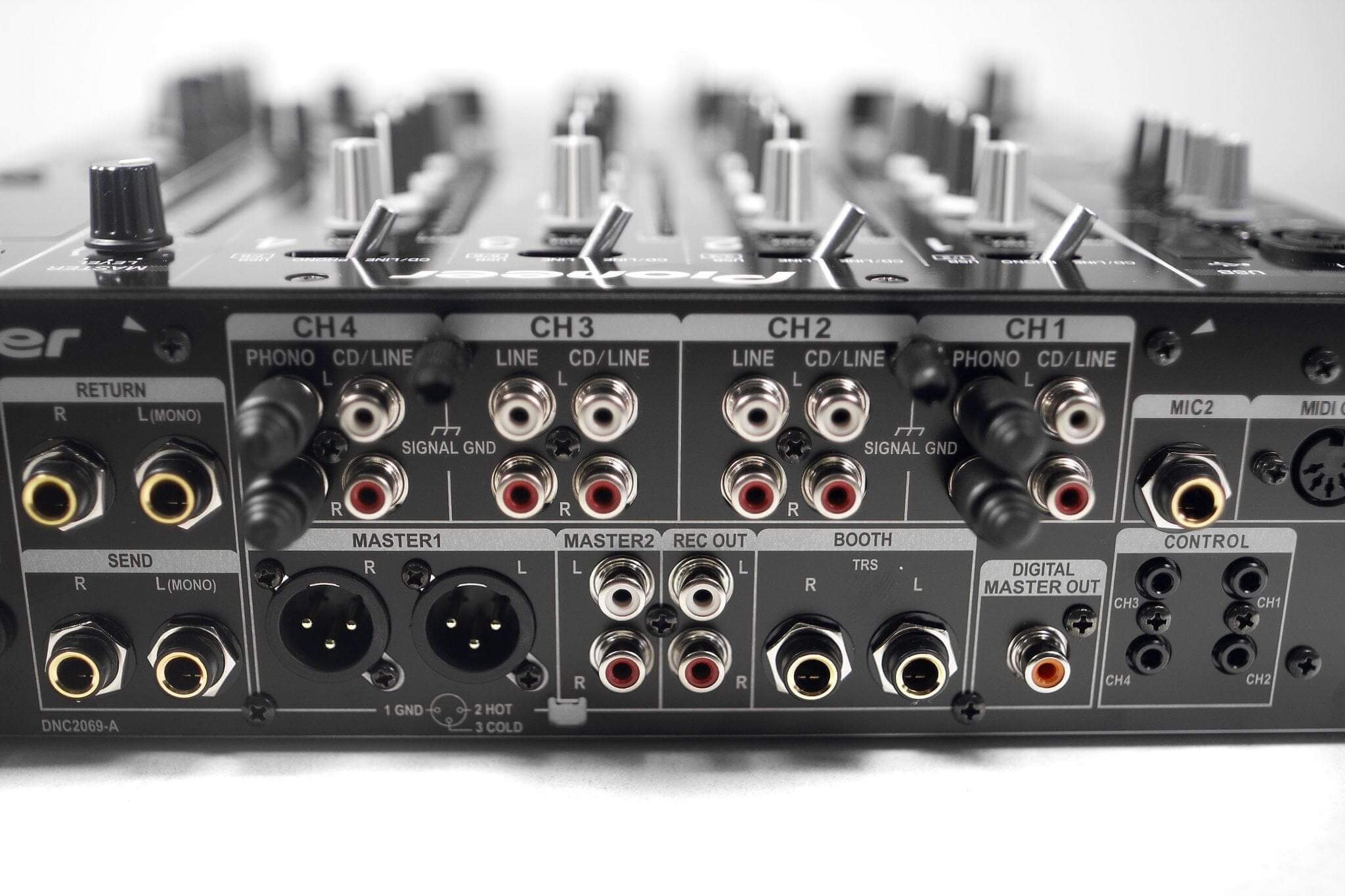 djm-850-pioneer-chinh-hang-tai-2smusic