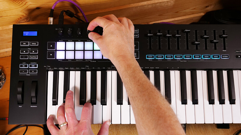 novation-launchkey-25-mk2-vs-mk3-mua-o-dau