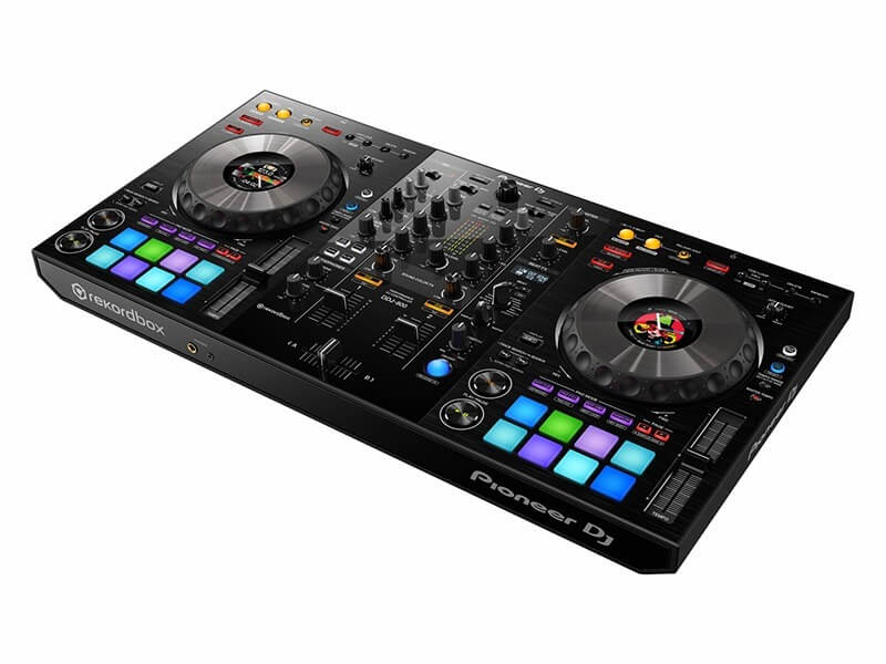 xdj-rr-vs-ddj-800-so-sanh-chi-tiet